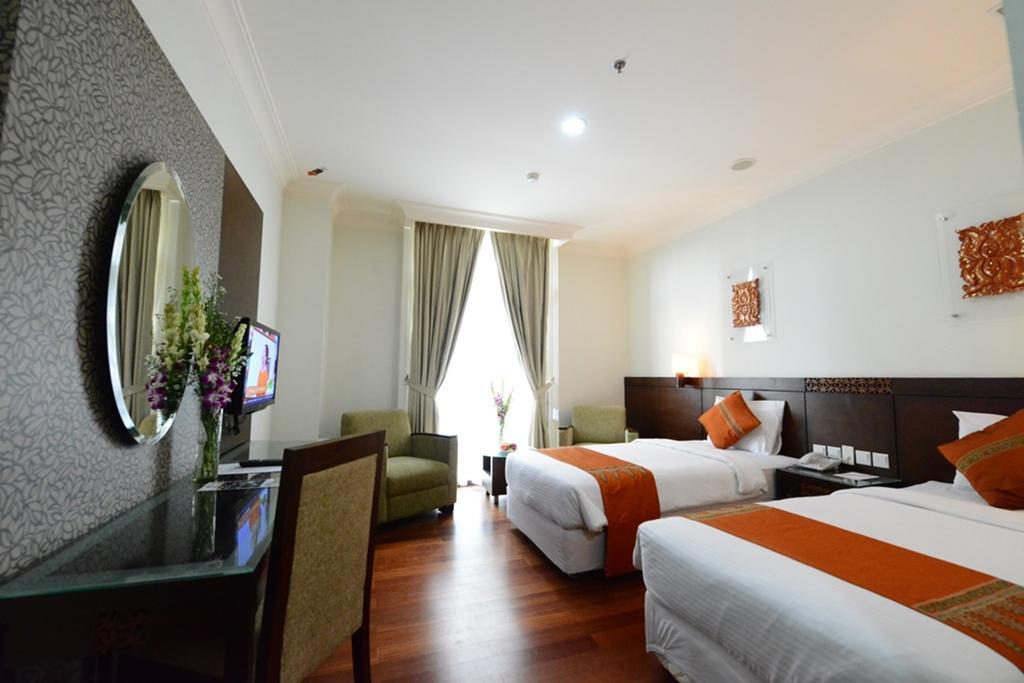 Amazing Kutaradja Hotel Jakarta Bilik gambar